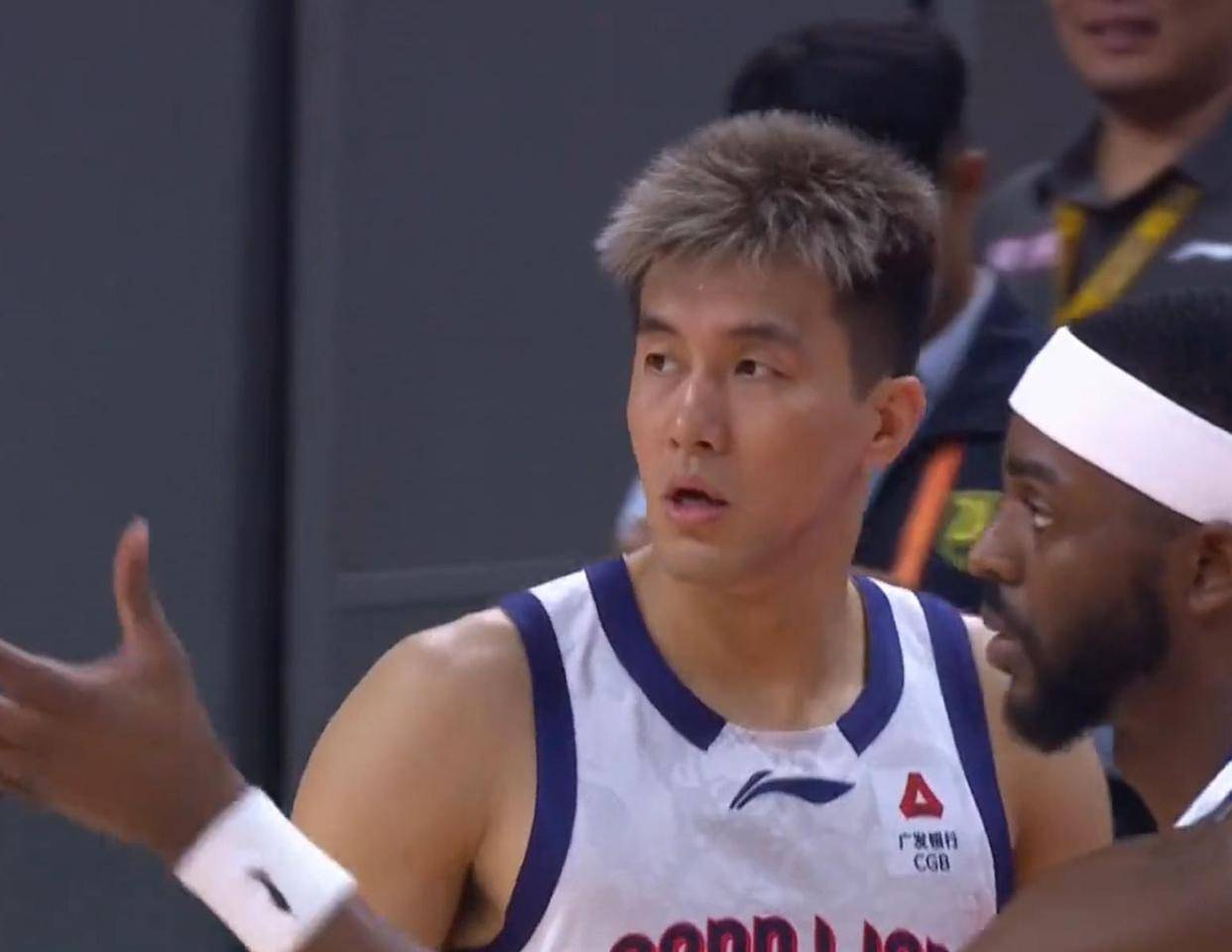 开元体育-包含里程碑夜广东宏远远射贴柱，欧篮联加时末段刷纪录，管理层满意，心理建设被强调的词条