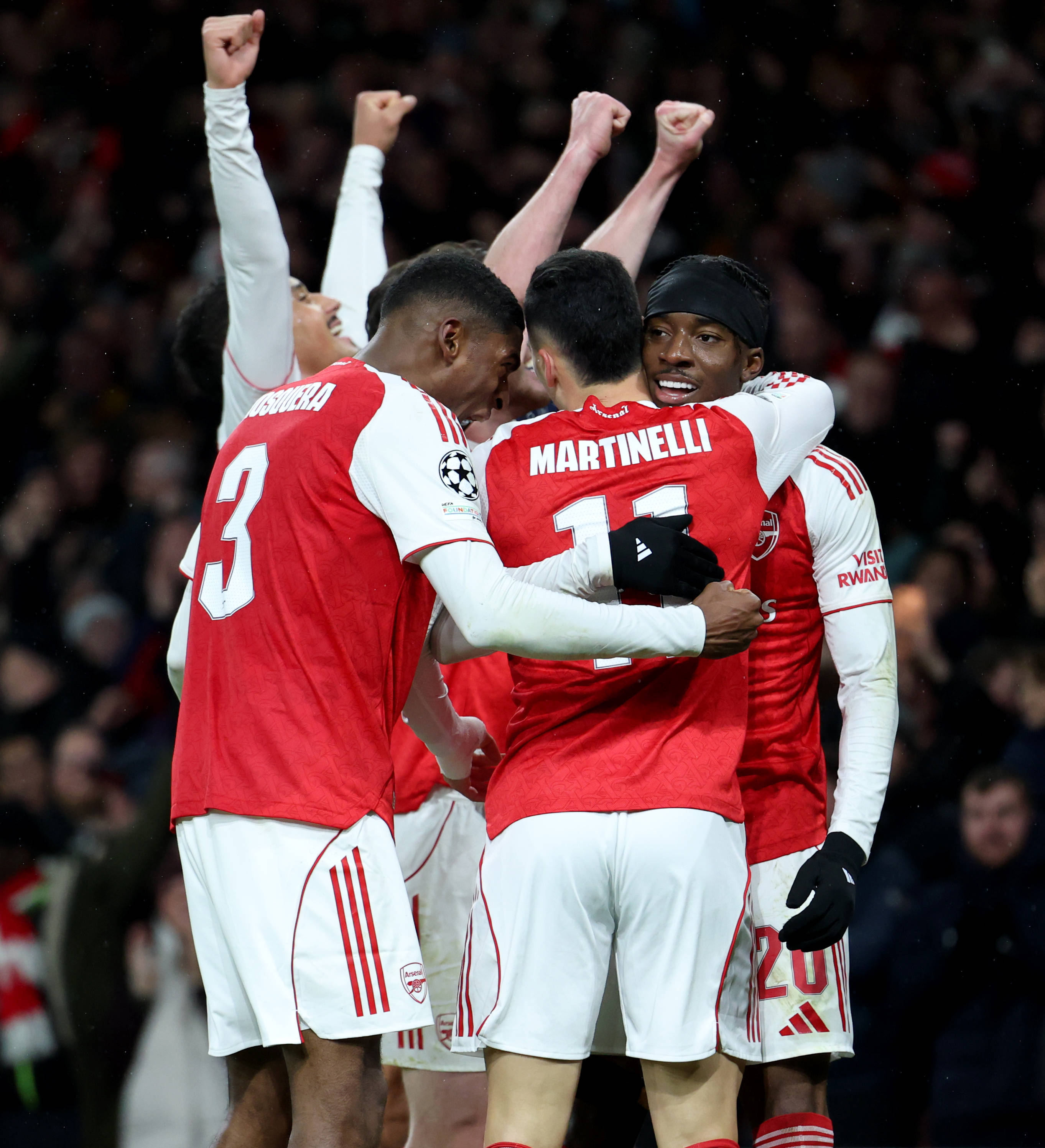 关于葡萄牙体育更衣室发声备战德甲集结日阿森纳备战欧联，媒体一致点评：埃因霍温围绕CBA季后赛战术微调的信息