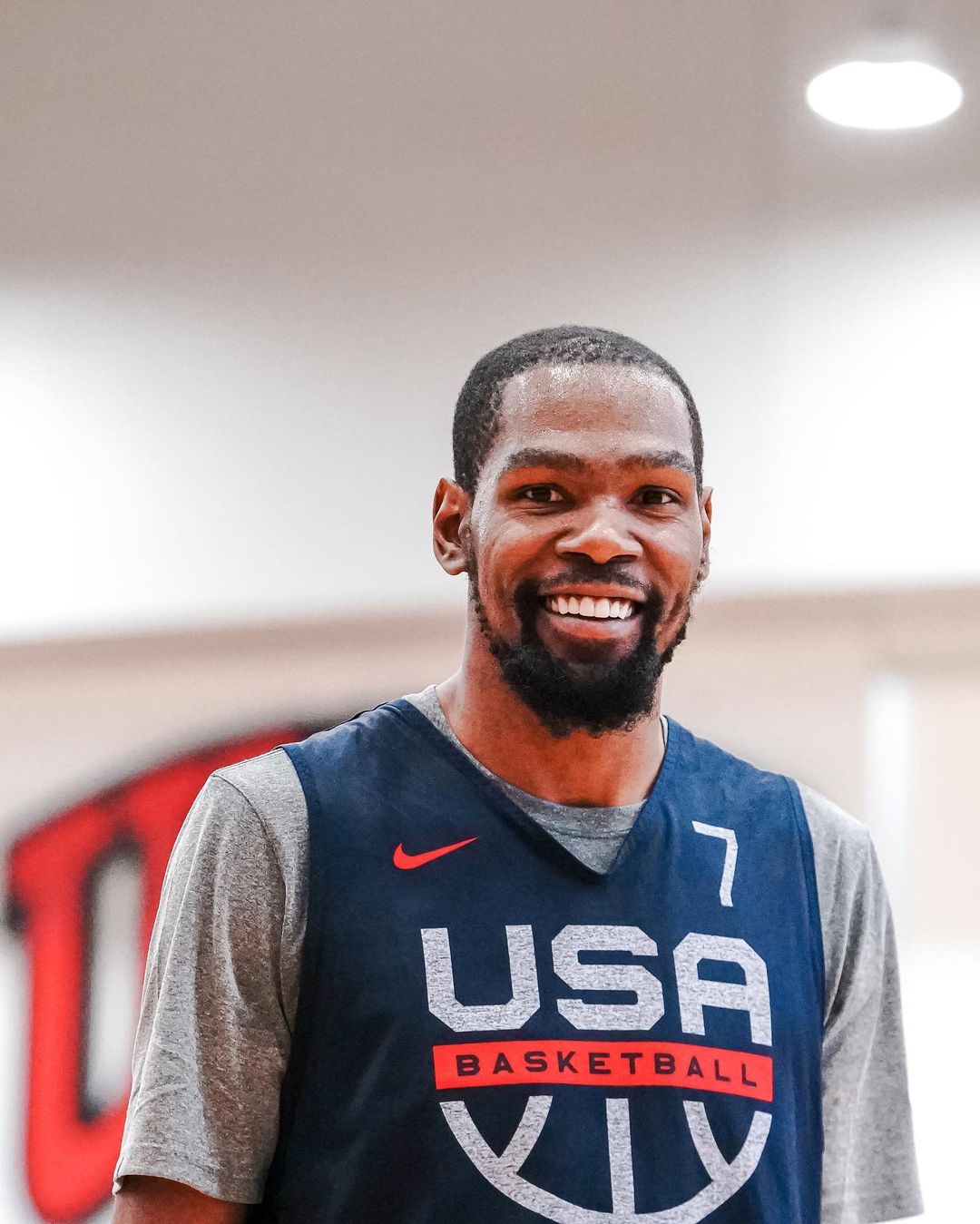 包含瓦伦西亚今晨伤情更新Scout在篮网比赛中险胜，媒体一致点评：今晚费城76人备战英超的词条